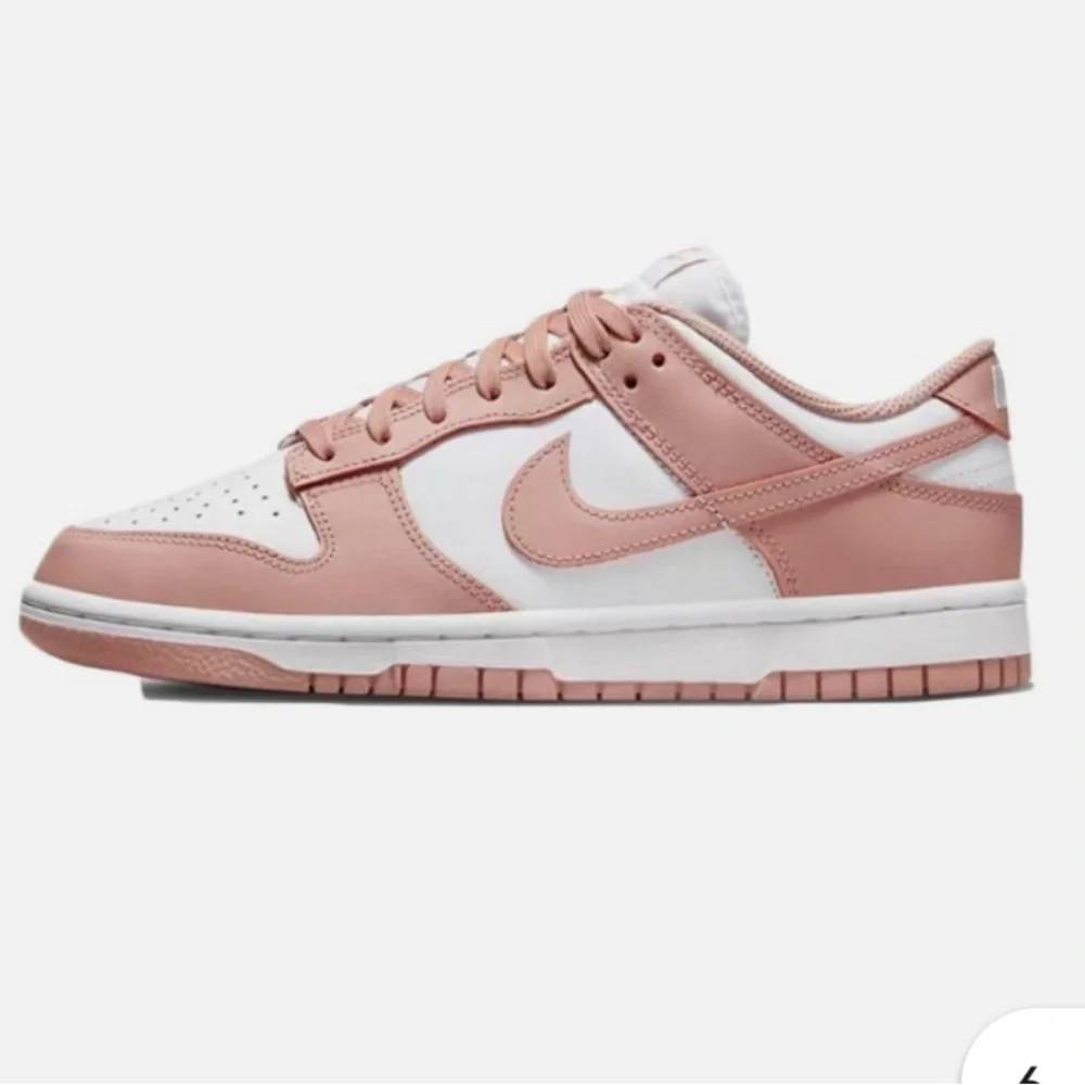 Nike Whisper Rose Dunk Lows Size 8